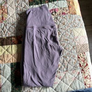 Lululemon Size 2 Purple Aligns